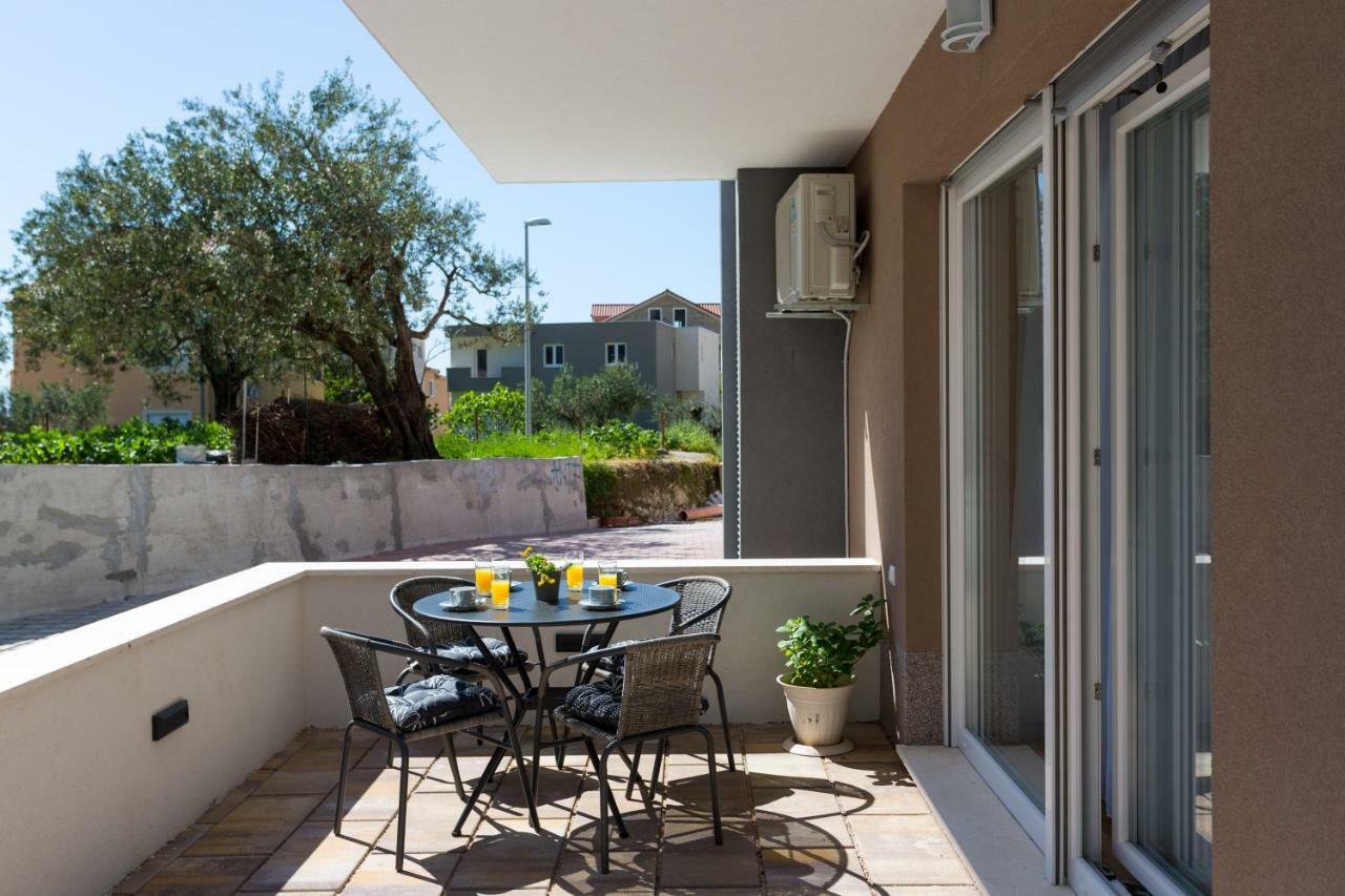 Apartman Matea Apartment Подстрана Екстериор снимка